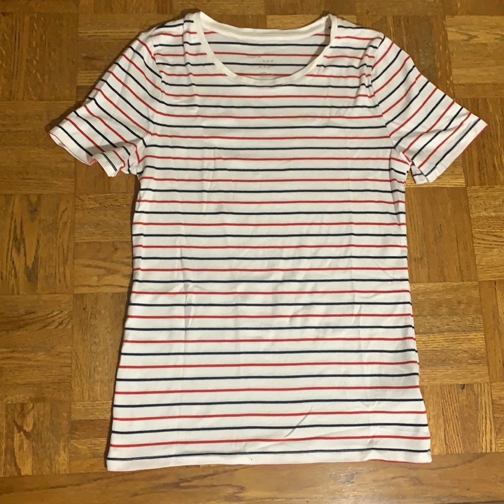 A New Day Large red white and blue striped t shirt